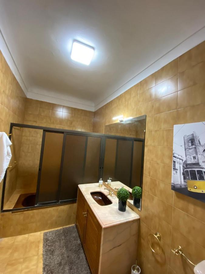 Blue Bairro Guesthouse Lisboa Екстериор снимка